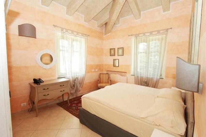 Villa Morneto Vignale Exteriér fotografie